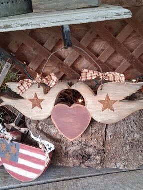 Large Primitive Folk Art Dove Pair